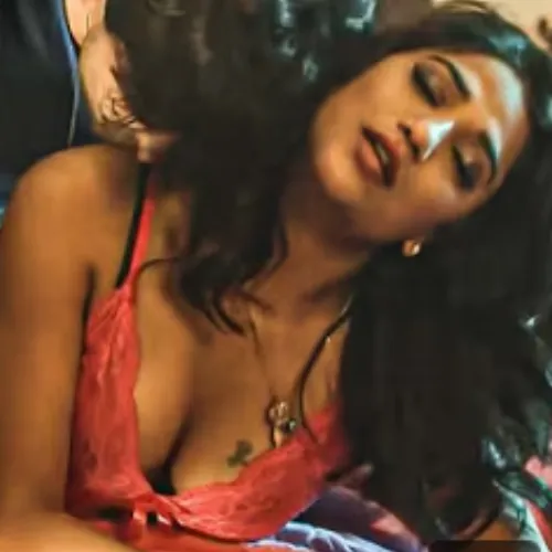 Pakistani Night Girl